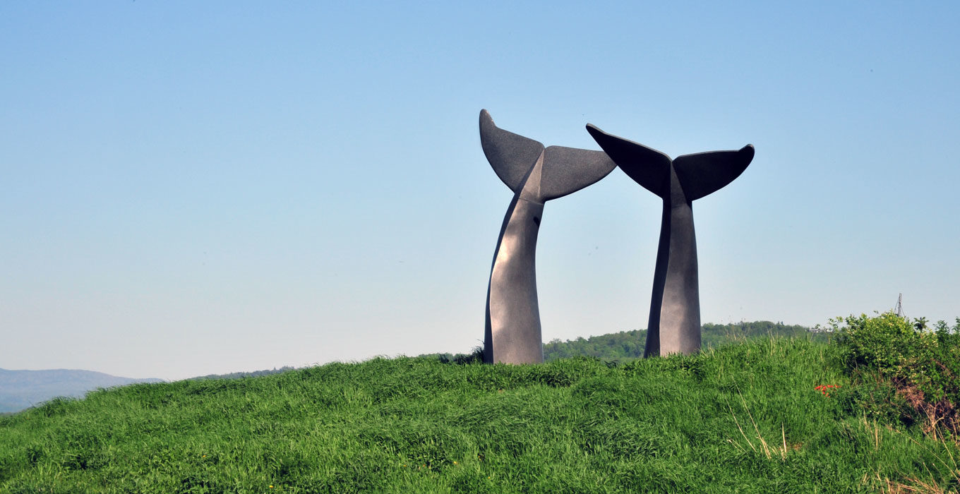 whales tails sculpture